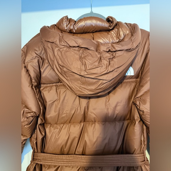The North Face Women's Dark Oak Belted Puffer Jacket - Picture 12 of 16